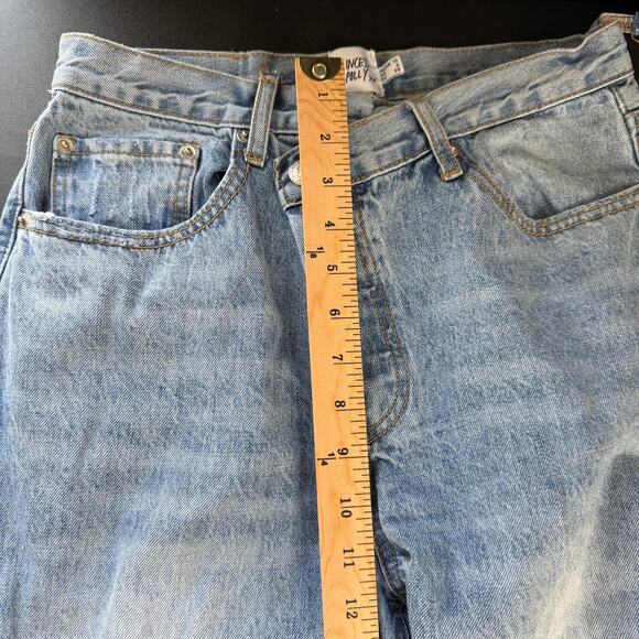 PRINCESS POLLY Sz 6 Trendy Asymmetric Straight Leg Lt Wash Oversized Denim Jeans - Picture 7 of 15